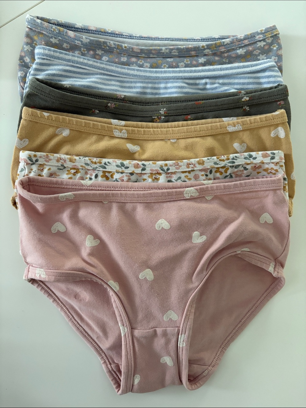 Carter’s 4/5 bundle - Picture 6 of 6